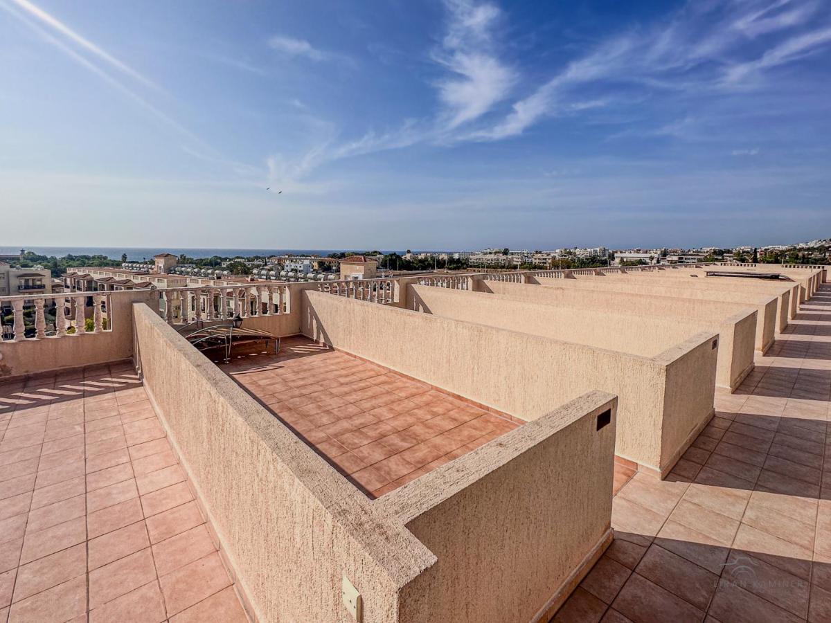 Royal Seacrest Crown-Jewel, 2B, Pools, Sea, Center Apartment Paphos Exterior photo