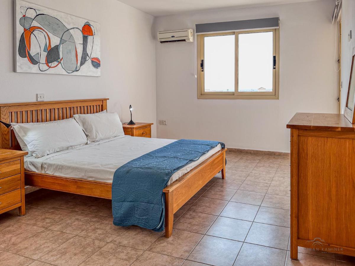 Royal Seacrest Crown-Jewel, 2B, Pools, Sea, Center Apartment Paphos Exterior photo